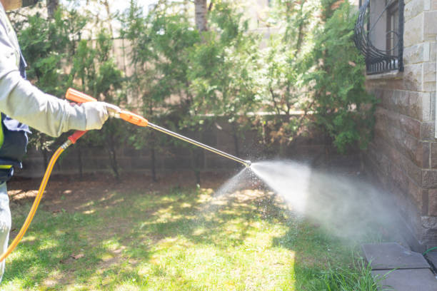 Best Pest Prevention Services  in Long Grove, IL